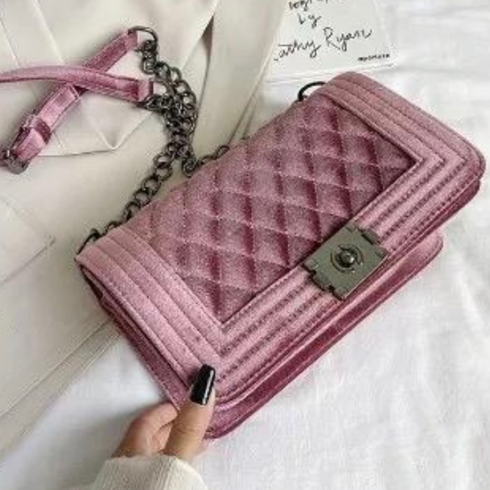 Mauve velvet handbag
